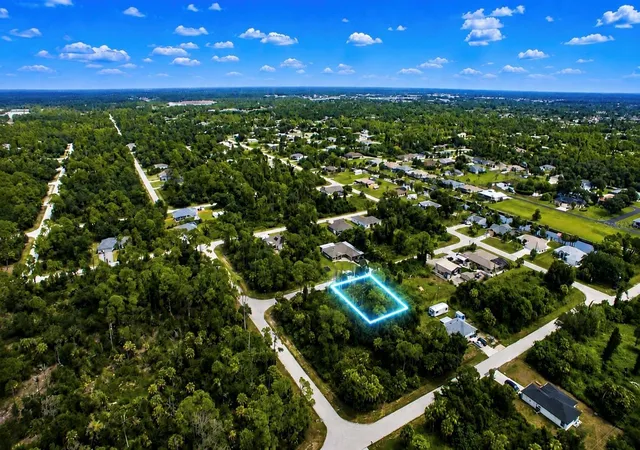 5th image of 17199 Cliff Ave, Port Charlotte, FL 33948 | MLS# C7529704