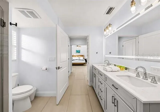 Photo 4 of Single family home for sale at 11355 2nd Street E, Treasure Island, FL 33706 | MLS# TB8539815 | Listing updated on 2026-09-18