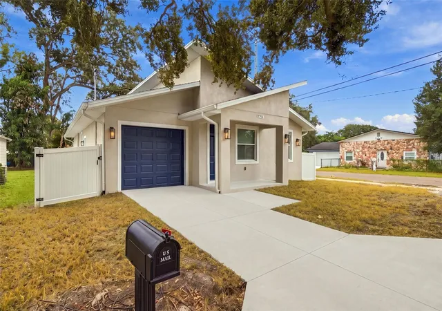 Photo 1 of Single family home for sale at 3701 E Ida St, Tampa, FL 33610 | MLS# TB8539816 | Listing updated on 2026-10-21
