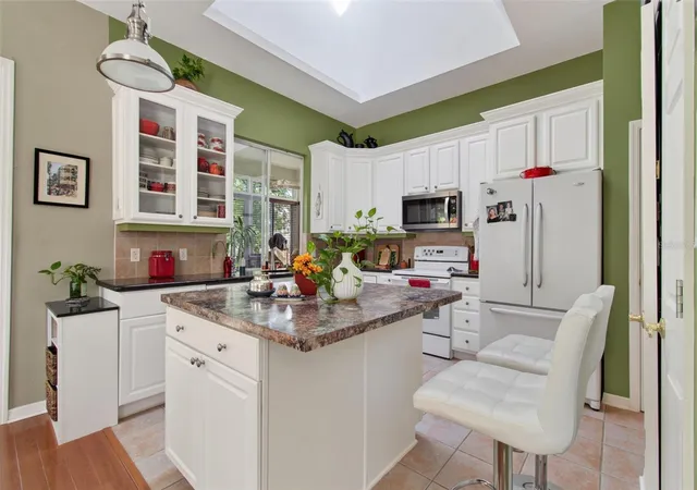Photo 2 of Single family home for sale at 9438 SW 39th Avenue W, Gainesville, FL 32608 | MLS# GC542823 | Listing updated on 2026-09-23