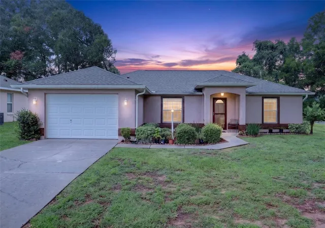 1st image of 8825 Se 155th Pl, Summerfield, FL 34491 | MLS# OM730622