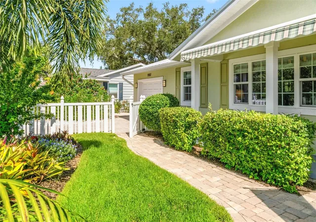 5th image of 1907 Magnolia St, Sarasota, FL 34239 | MLS# A4703284