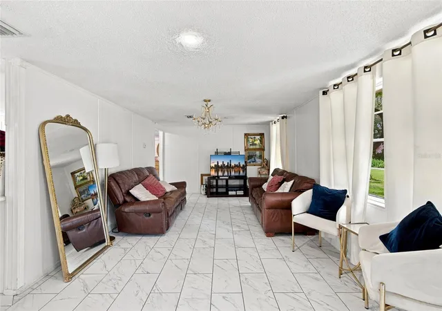Photo 4 of Single family home for sale at 3812 Reverend Dar Dar Dr, Plant City, FL 33565 | MLS# TB8539847 | Listing updated on 2026-09-02