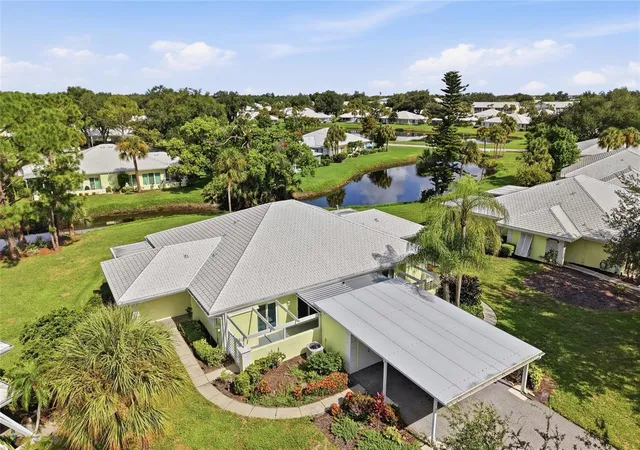 Photo 3 of Single family home for sale at 314 Wexford Ter #166, Venice, FL 34293 | MLS# A4703286 | Listing updated on 2026-09-20