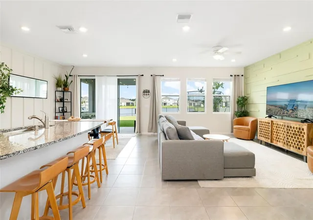 Photo 2 of Single family home for sale at 523 158Th St E, Bradenton, FL 34212 | MLS# A4703289 | Listing updated on 2026-10-04