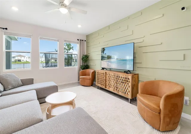 Photo 3 of Single family home for sale at 523 158Th St E, Bradenton, FL 34212 | MLS# A4703289 | Listing updated on 2026-10-04