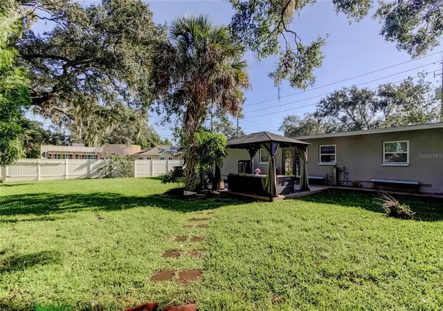 Photo 3 of Single family home for sale at 375 10th Avenue N, Safety Harbor, FL 34695 | MLS# TB8539857 | Listing updated on 2026-10-07