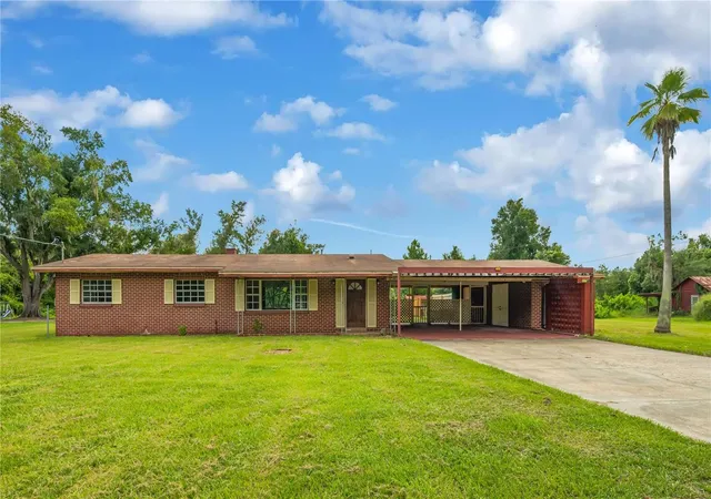 1st image of 1619 N Dover Rd, Dover, FL 33527 | MLS# TB8539862