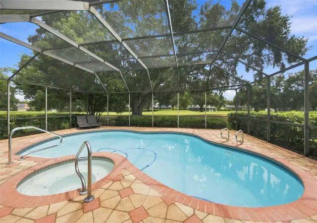Photo 2 of Single family home for sale at 550 Palmdale Dr, Oldsmar, FL 34677 | MLS# TB8539868 | Listing updated on 2026-09-29