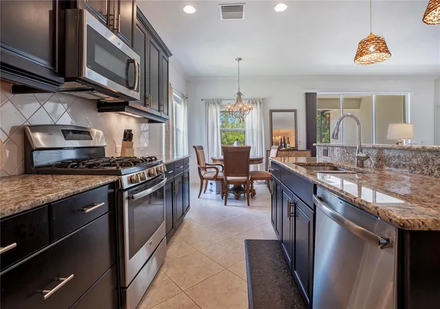 5th image of 12225 Whisper Lake Dr, Bradenton, FL 34211 | MLS# A4703293