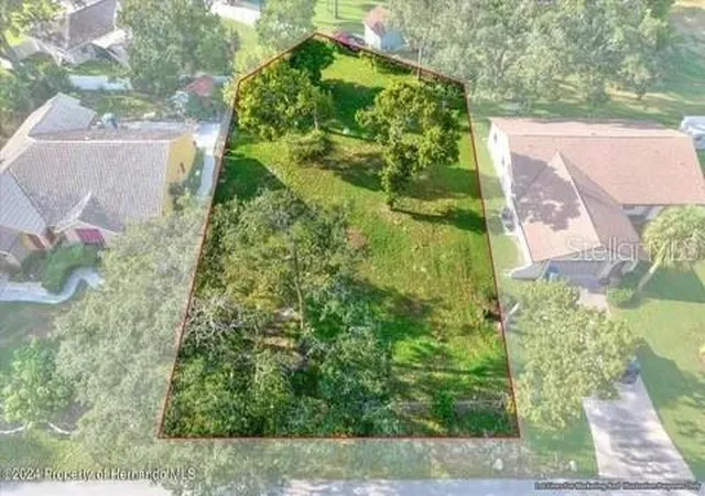 Photo 2 of Land for sale at 10067 Bedford Rd, Spring Hill, FL 34608 | MLS# W7888688 | Listing updated on 2026-09-14