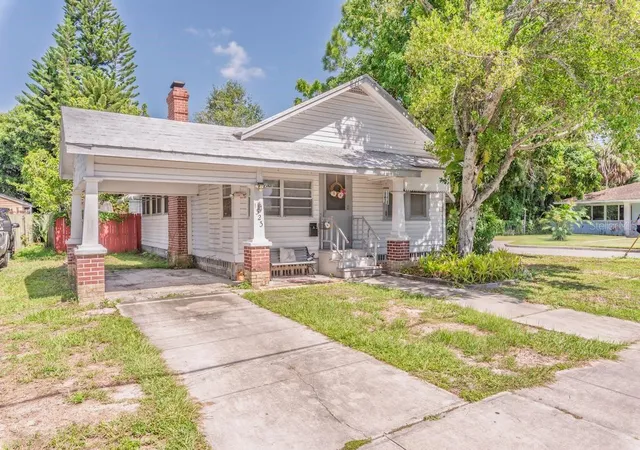 1st image of 1323 18th Ave W, Bradenton, FL 34205 | MLS# TB8539881