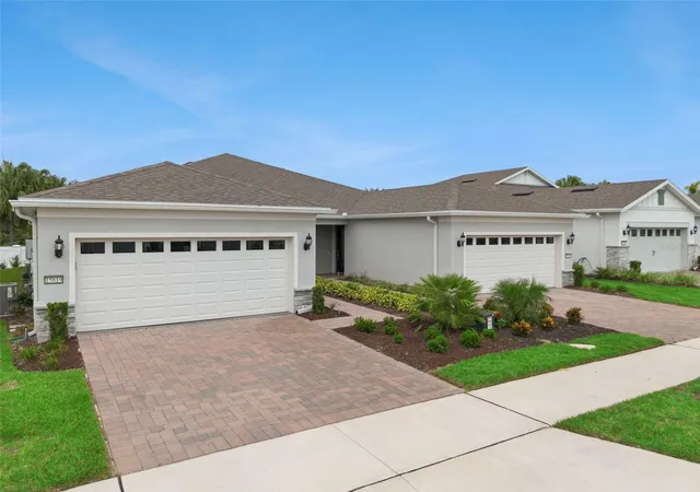 Photo 1 of Multi family home for sale at 15819 Gem View St, Winter Garden, FL 34787 | MLS# O6434476 | Listing updated on 2026-08-31