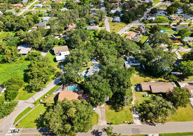 31st image of 9609 Takomah Trl, Tampa, FL 33617 | MLS# TB8539902