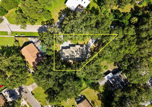 4th image of 9609 Takomah Trl, Tampa, FL 33617 | MLS# TB8539902