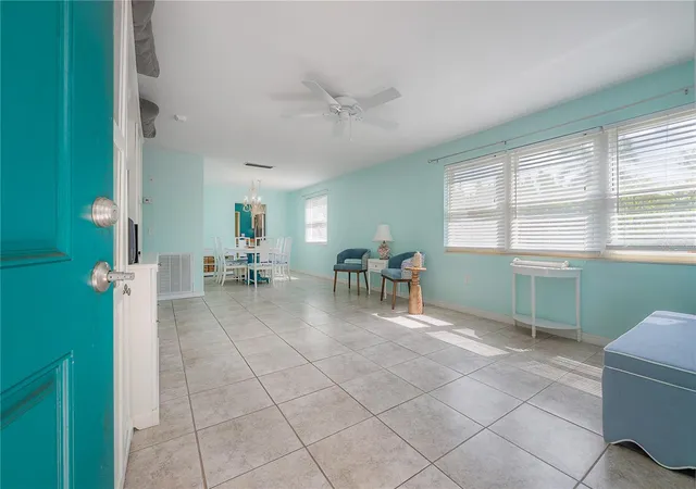 image of 2960 59th St S #101, Gulfport, FL 33707 | MLS# TB8539903