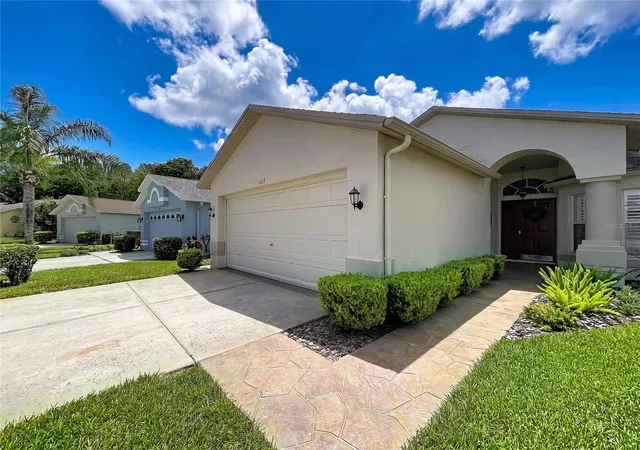 Photo 3 of Single family home for sale at 1017 Sweet Jasmine Dr, Trinity, FL 34655 | MLS# W7888694 | Listing updated on 2026-09-22