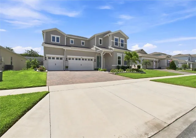 Photo 2 of Single family home for sale at 4817 Fair Winds Ct, Winter Garden, FL 34787 | MLS# O6434497 | Listing updated on 2026-09-08