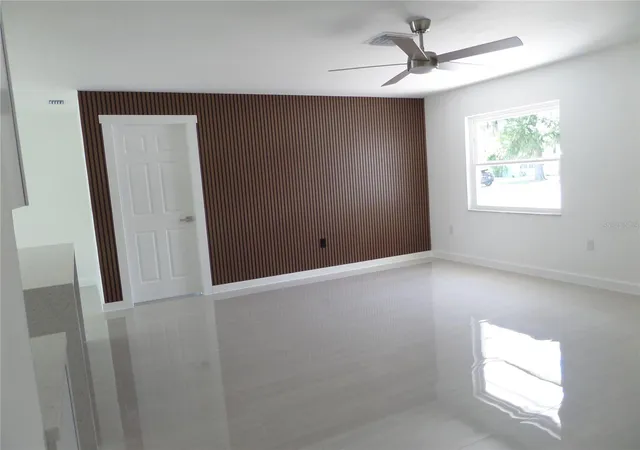 Photo 3 of Single family home for sale at 4925 Silk Oak Dr, Sarasota, FL 34232 | MLS# A4703314 | Listing updated on 2026-08-25