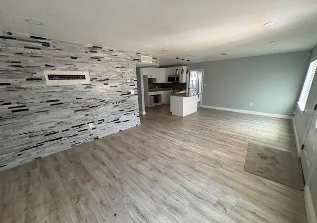 4th image of 3206 E Emma St, Tampa, FL 33610 | MLS# TB8539923