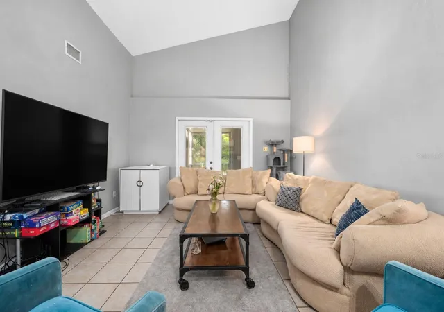 Photo 4 of Single family home for sale at 4100 NE 17th Terrace, Gainesville, FL 32609 | MLS# GC542831 | Listing updated on 2026-09-22