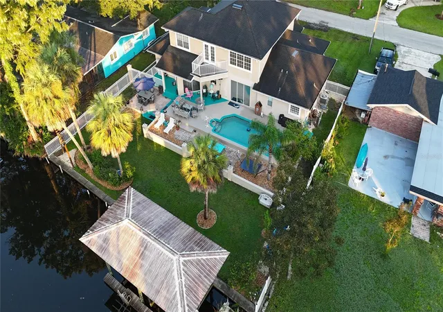 4th image of 556 Nw Fern Dr, Crystal River, FL 34428 | MLS# TB8539934