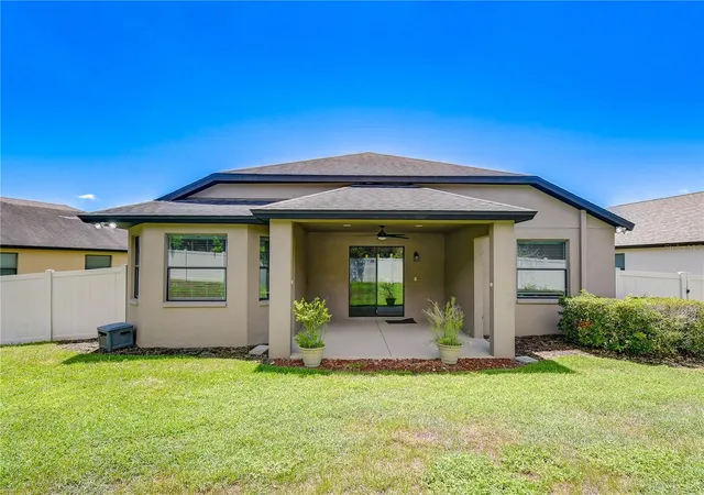 Photo 2 of Single family home for sale at 826 Vino Verde Cir, Brandon, FL 33511 | MLS# TB8539941 | Listing updated on 2026-10-20