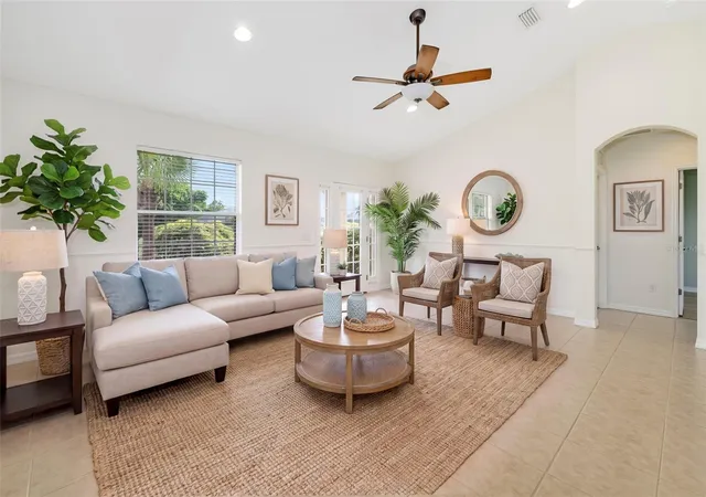 image of 216 Hibiscus St, Nokomis, FL 34275 | MLS# A4703323