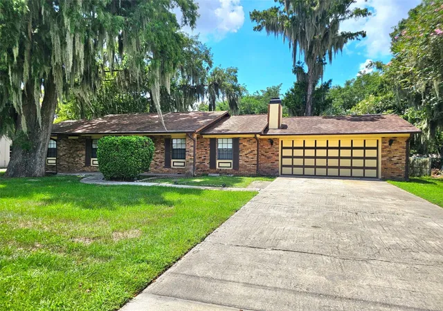 2nd image of 1292 E Lake Shore Blvd, Kissimmee, FL 34744 | MLS# TB8539957