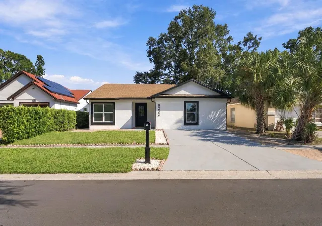 Single family home for sale at 9224 Camino Villa Blvd, TAMPA, FL 33635 | MLS# TB8539963