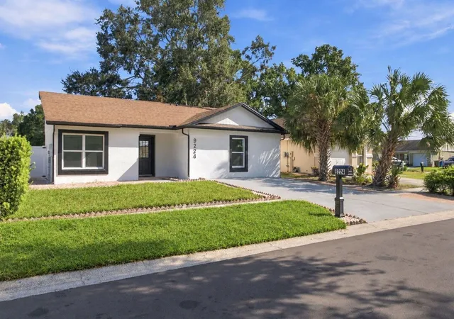 Photo 1 of Single family home for sale at 9224 Camino Villa Blvd, Tampa, FL 33635 | MLS# TB8539963 | Listing updated on 2026-09-23