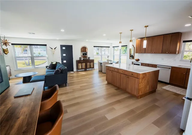 5th image of 705 Gulf Blvd, Belleair Beach, FL 33786 | MLS# TB8539968
