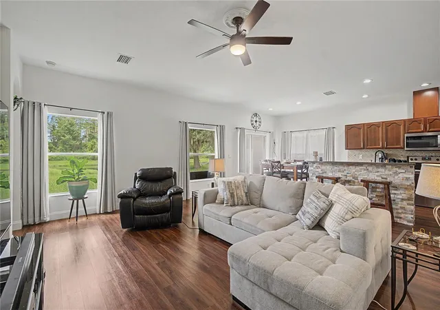 4th image of 9837 Jasmine Brook Cir, Land O Lakes, FL 34638 | MLS# TB8539969