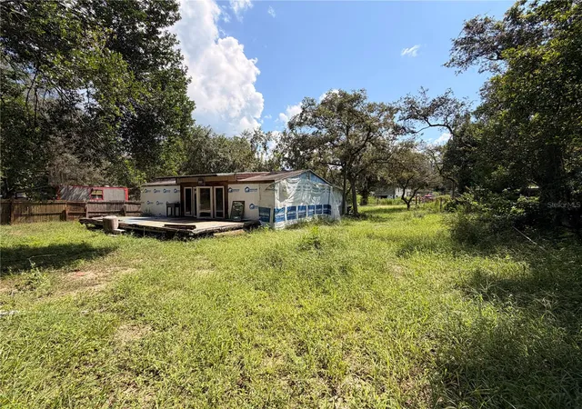 4th image of 16100 Se 253Rd Ct, Umatilla, FL 32784 | MLS# V4950796
