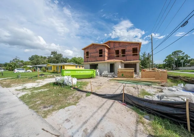 Photo 3 of Single family home for sale at 6760 Hibiscus Ave S, South Pasadena, FL 33707 | MLS# TB8539995 | Listing updated on 2026-08-26