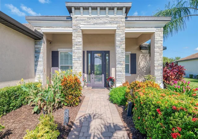 Photo 3 of Single family home for sale at 708 Rosemary Cir, Bradenton, FL 34212 | MLS# A4703340 | Listing updated on 2026-08-30