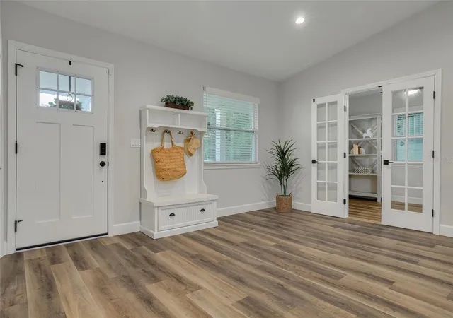 Photo 2 of Single family home for sale at 511 25th Avenue N, Saint Petersburg, FL 33704 | MLS# TB8540033 | Listing updated on 2026-09-20