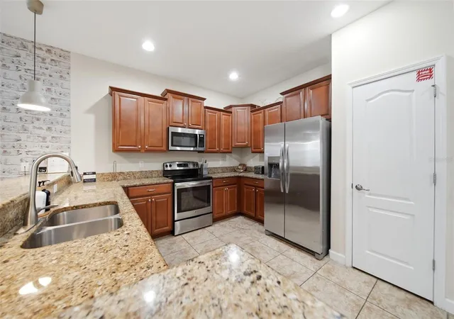 Photo 4 of Single family home for sale at 1416 Moon Valley Dr, Davenport, FL 33896 | MLS# O6434603 | Listing updated on 2026-09-02