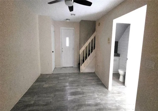 3rd image of 749 Schoolhouse Rd, Lakeland, FL 33813 | MLS# L4964388