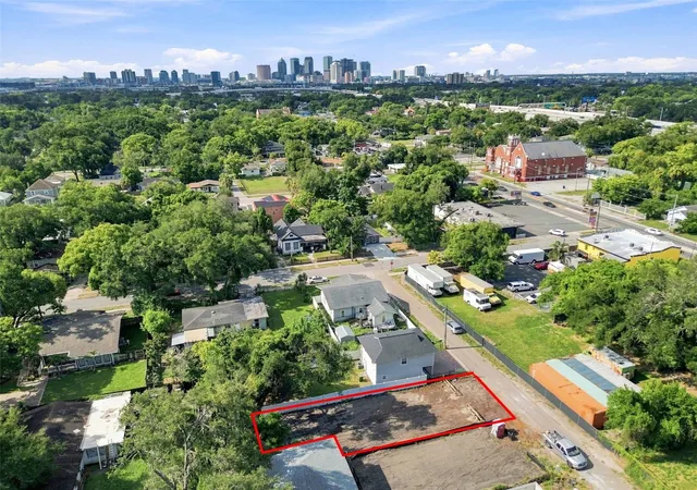 2nd image of 3407 N 9th St, Tampa, FL 33605 | MLS# TB8540068