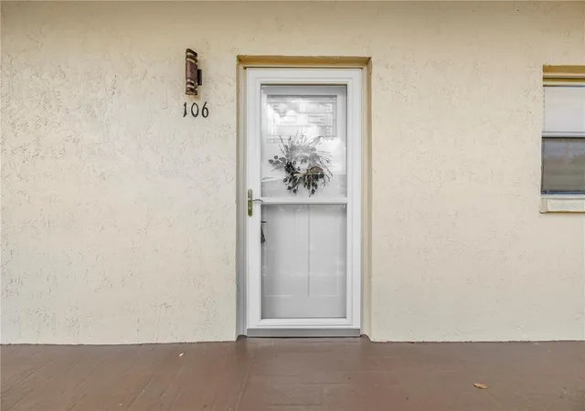 Photo 3 of Condo for sale at 5725 80th St N #106, St Petersburg, FL 33709 | MLS# TB8540069 | Listing updated on 2026-09-13