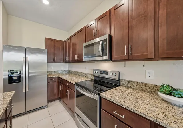 Photo 4 of Townhouse for sale at 8657 Milestone Dr, Sarasota, FL 34238 | MLS# A4703365 | Listing updated on 2026-09-21