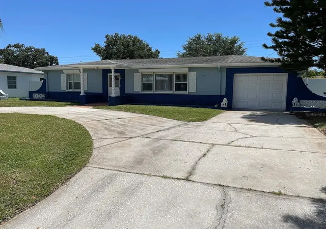 Photo 2 of Single family home for sale at 5003 58th Wy N, Kenneth City, FL 33709 | MLS# TB8540130 | Listing updated on 2026-08-28