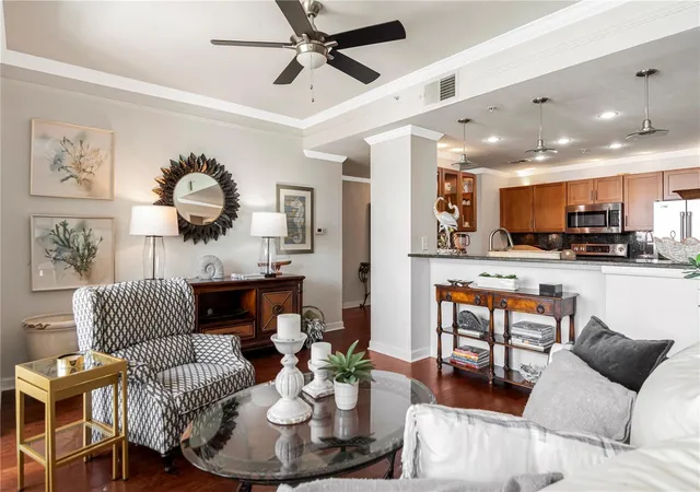 Photo 4 of Condo for sale at 345 Bayshore Blvd #808, Tampa, FL 33606 | MLS# TB8540134 | Listing updated on 2026-10-01