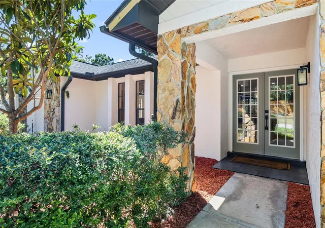 Photo 3 of Single family home for sale at 76 Bay Woods Dr, Safety Harbor, FL 34695 | MLS# TB8540141 | Listing updated on 2026-08-31