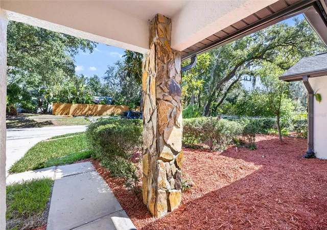 Photo 4 of Single family home for sale at 76 Bay Woods Dr, Safety Harbor, FL 34695 | MLS# TB8540141 | Listing updated on 2026-08-31