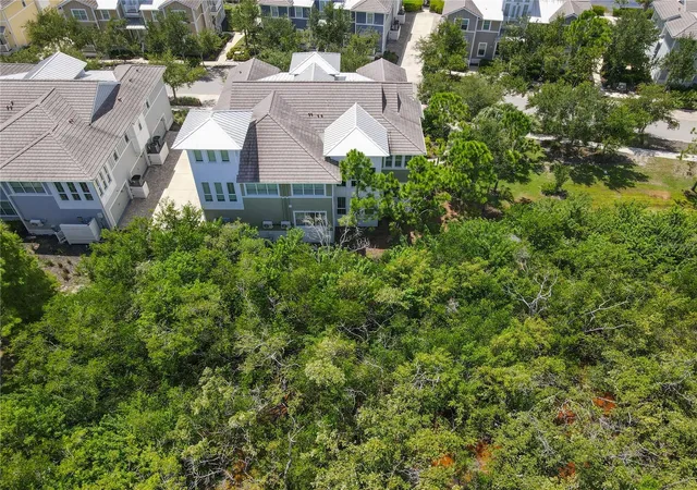3rd image of 311 Sapphire Lake Dr, Bradenton, FL 34209