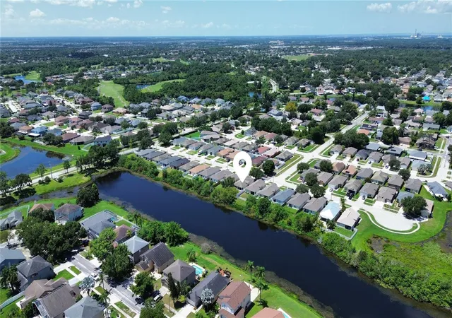 3rd image of 12922 Fieldmoor Ct, Riverview, FL 33579 | MLS# TB8540146