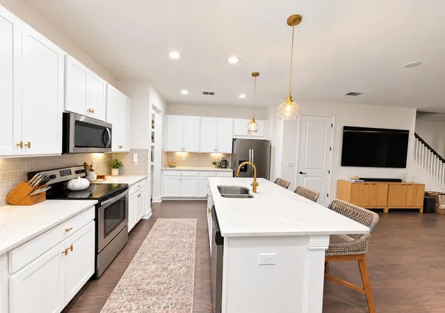 Photo 4 of Townhouse for sale at 17874 Althea Blue Pl, Lutz, FL 33558 | MLS# W7888705 | Listing updated on 2026-09-18