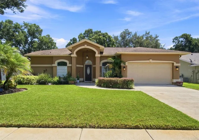2nd image of 2244 Groveland Dr, Lutz, FL 33549 | MLS# TB8540150